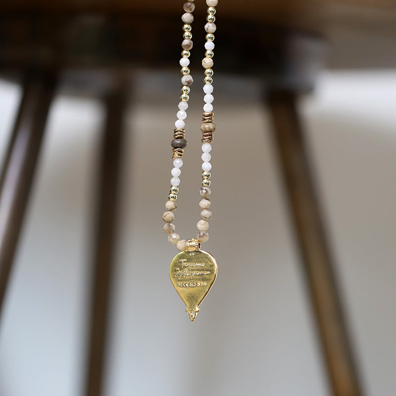 Collier mantra en labradorite avec pendentif lotus pierre de lune MOONSOON