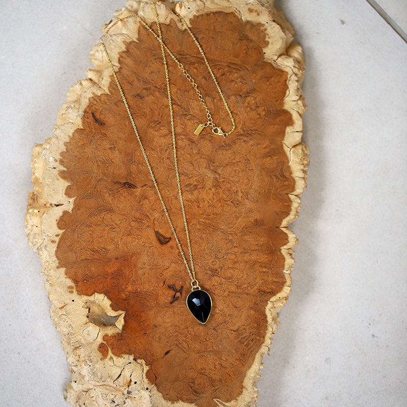 Long collier avec pendentif onyx MOONSOON