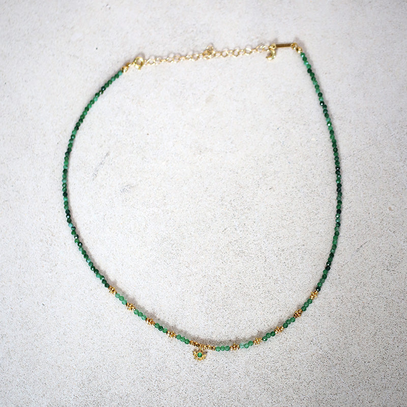 Collier en euchlorite & pendentif mini feuille MOONSOON