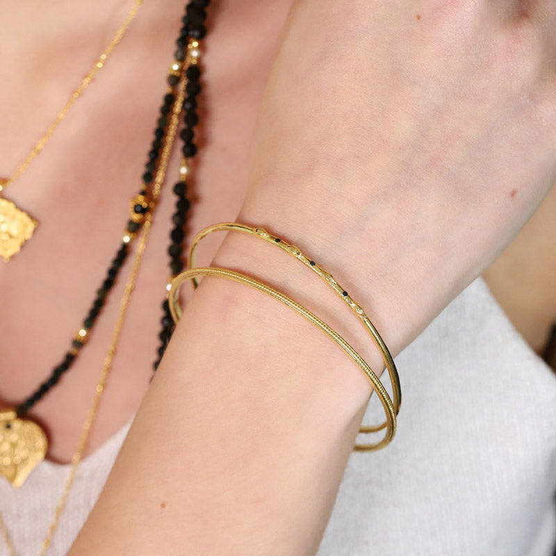 Bangle uni – Élégance simple et intemporelle MOONSOON