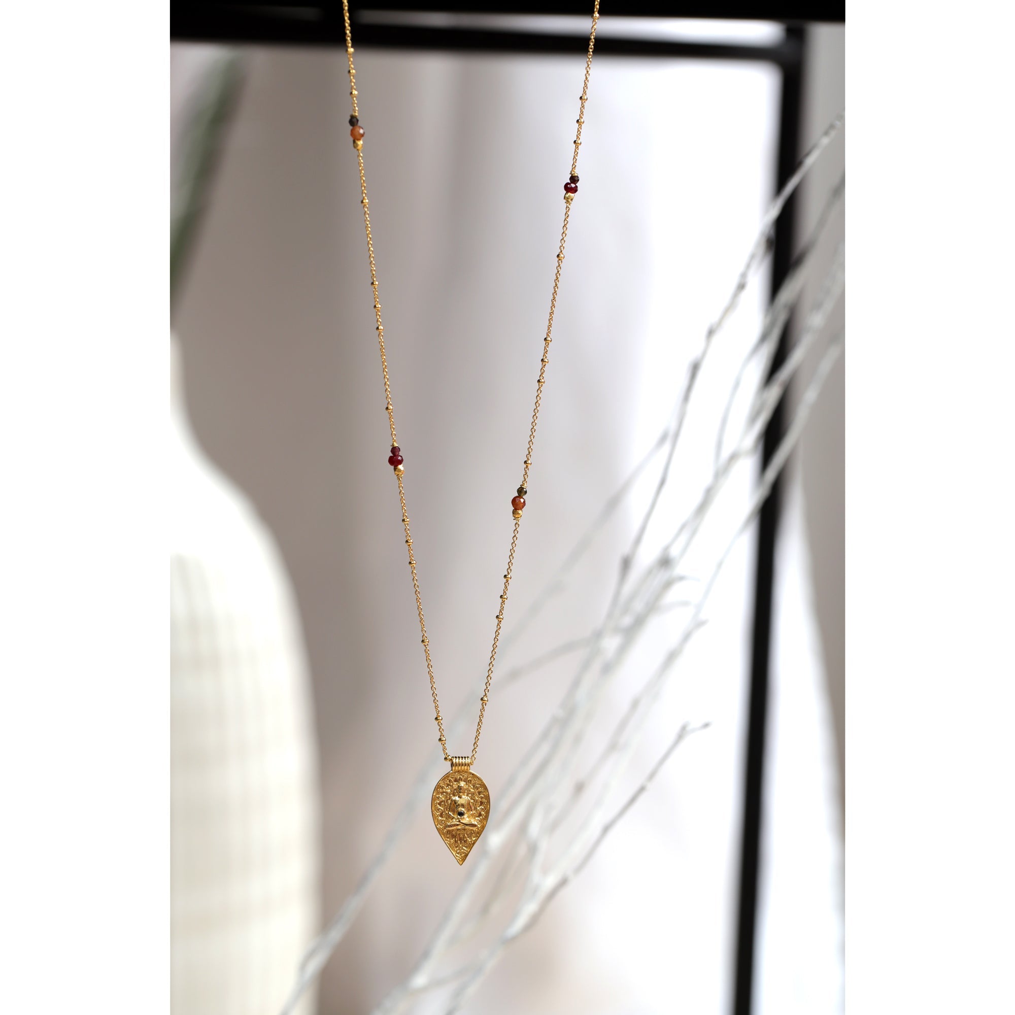 Collier Bouddha & Grenat MOONSOON