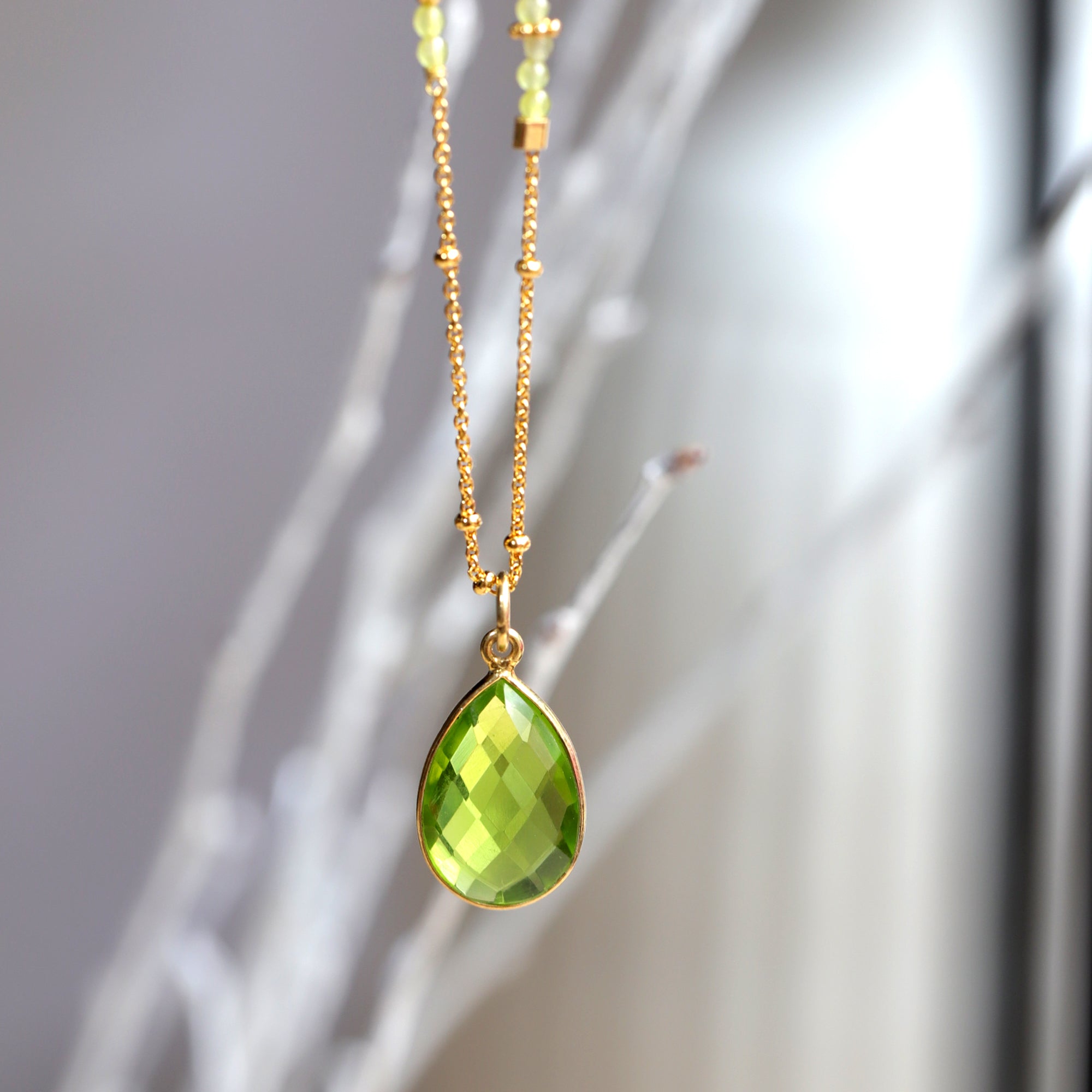 Collier pendentif quartz vert & péridot MOONSOON