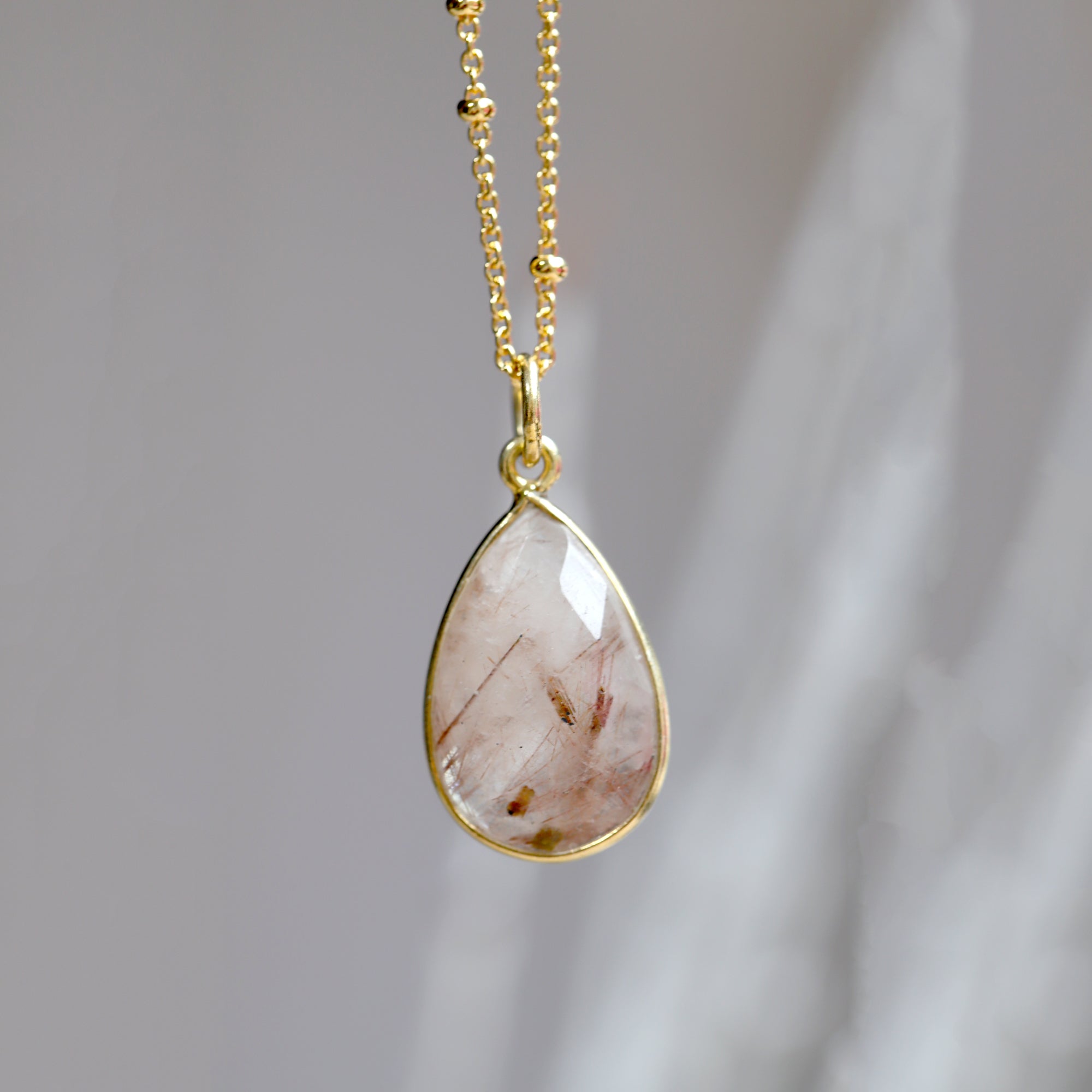 Collier avec pendentif en quartz rutilé MOONSOON