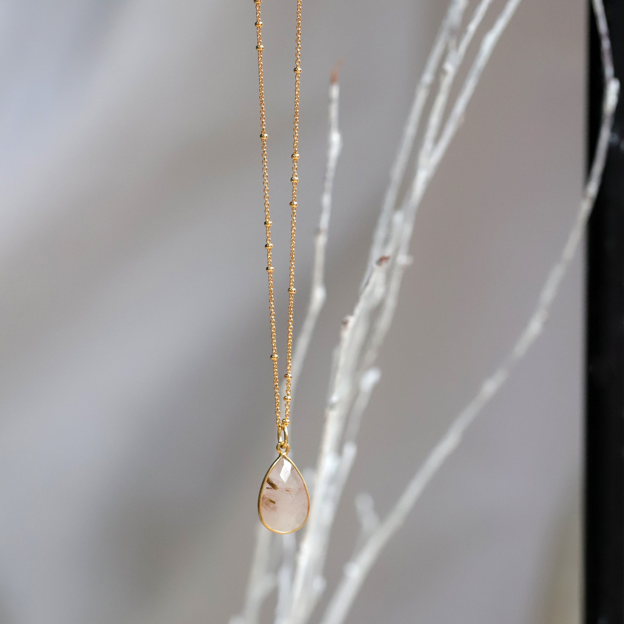 Collier avec pendentif en quartz rutilé MOONSOON