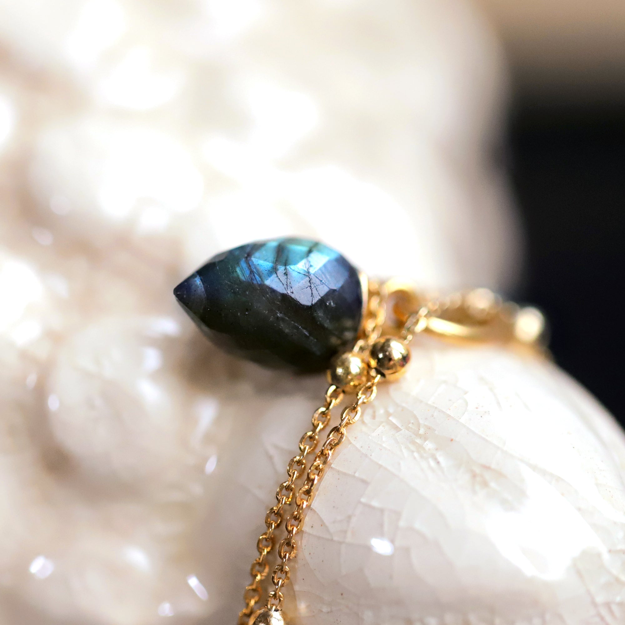 Collier avec pendentif drop en labradorite MOONSOON