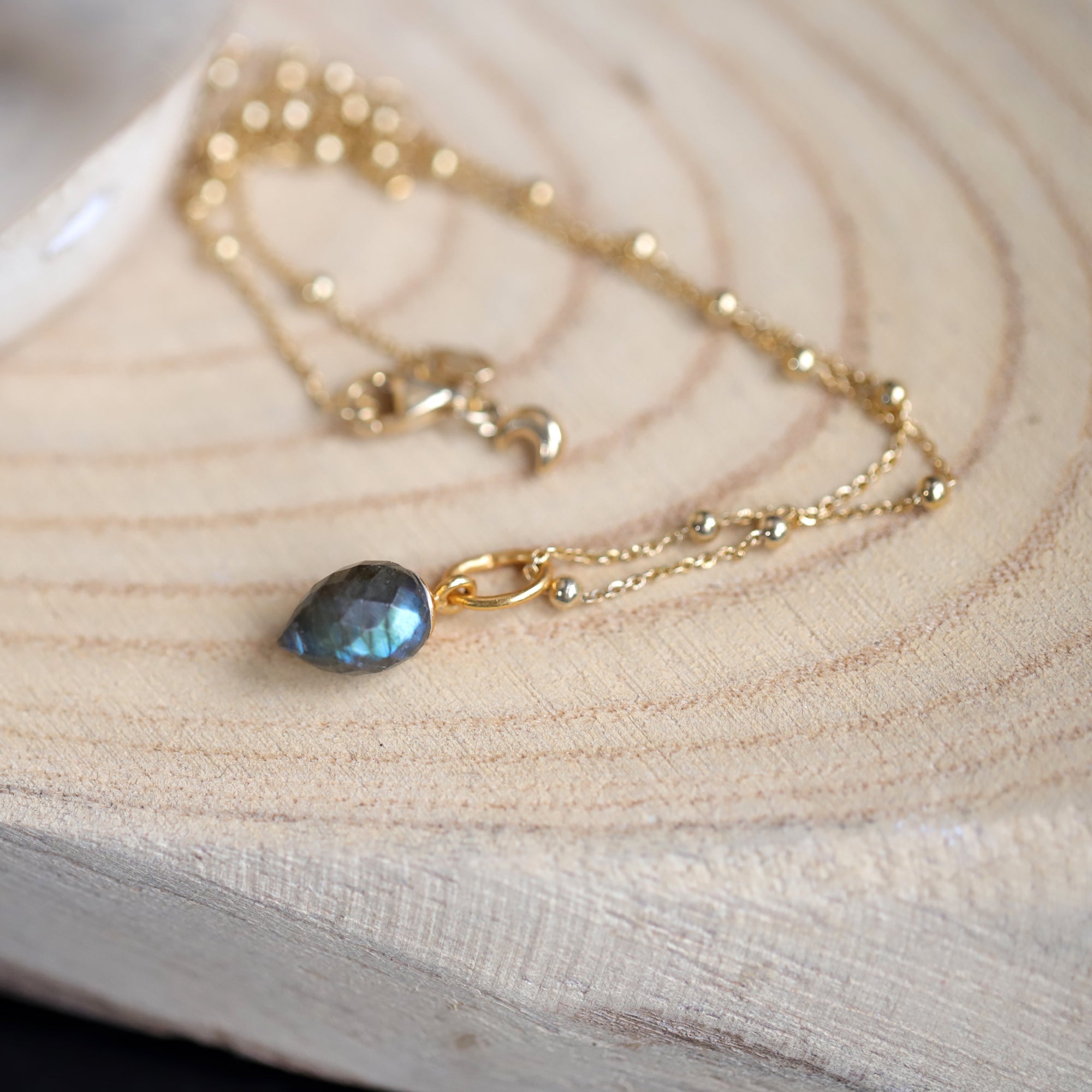 Collier avec pendentif drop en labradorite MOONSOON