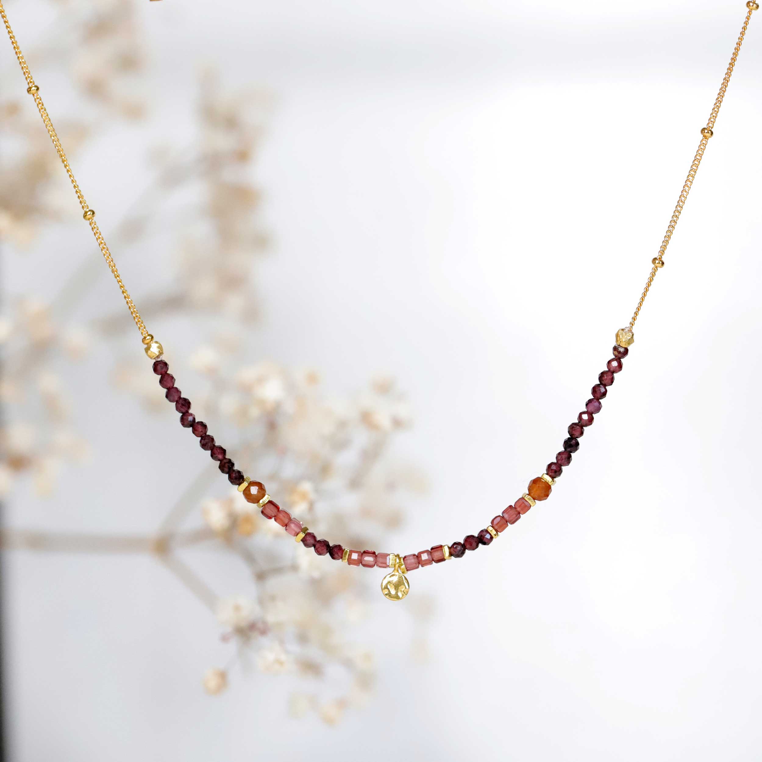 necklace with Garnet