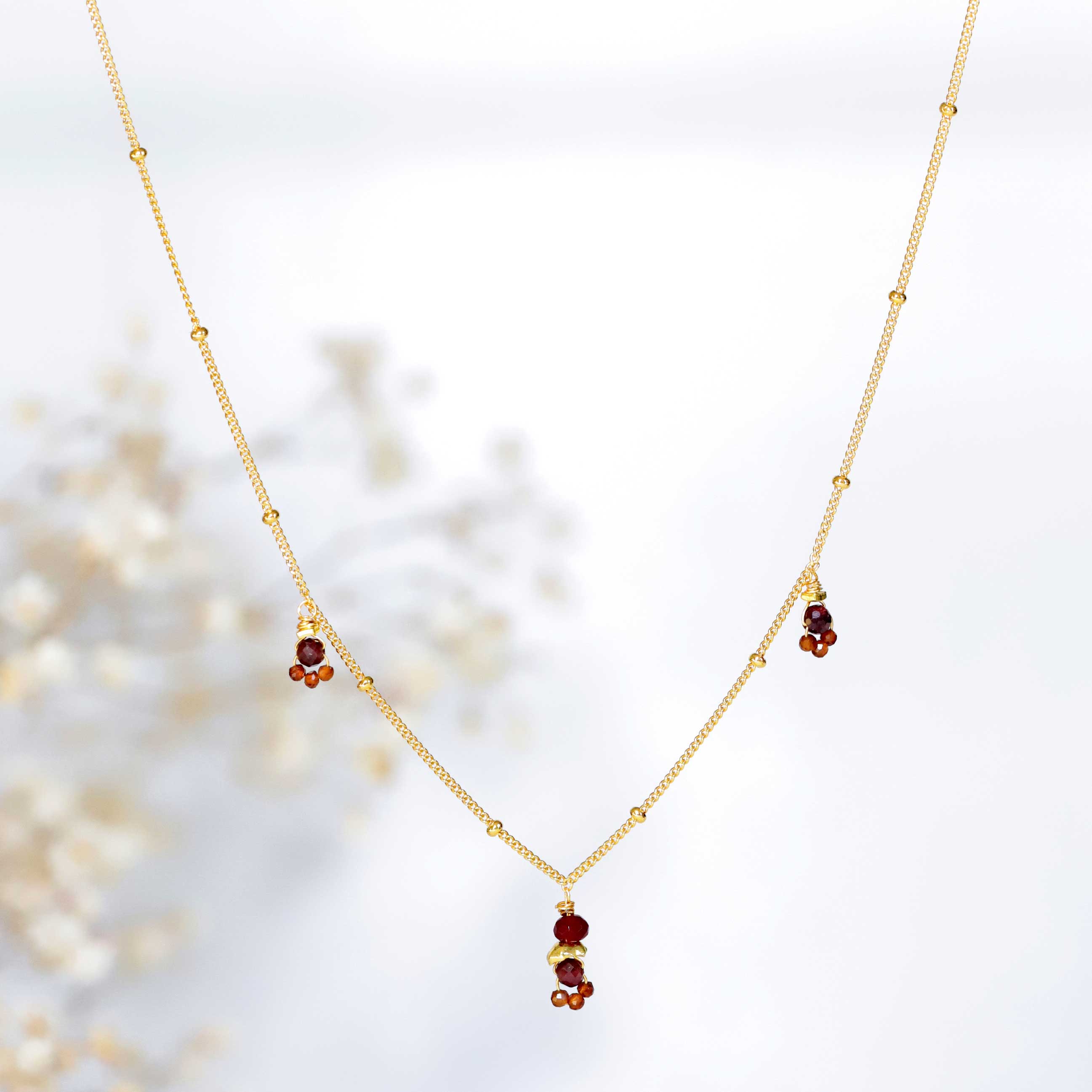 necklace with Garnet