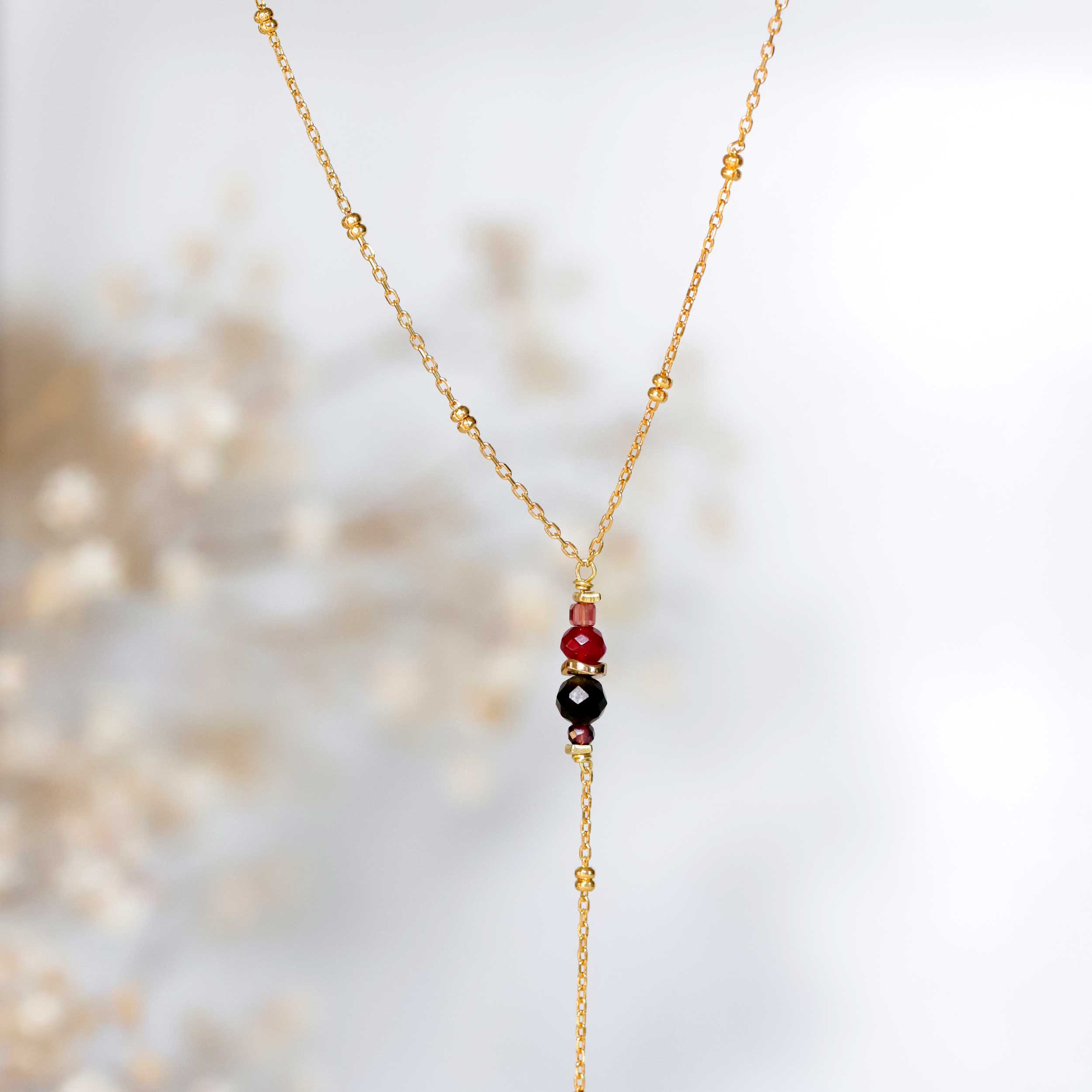 Y-necklace with Garnet