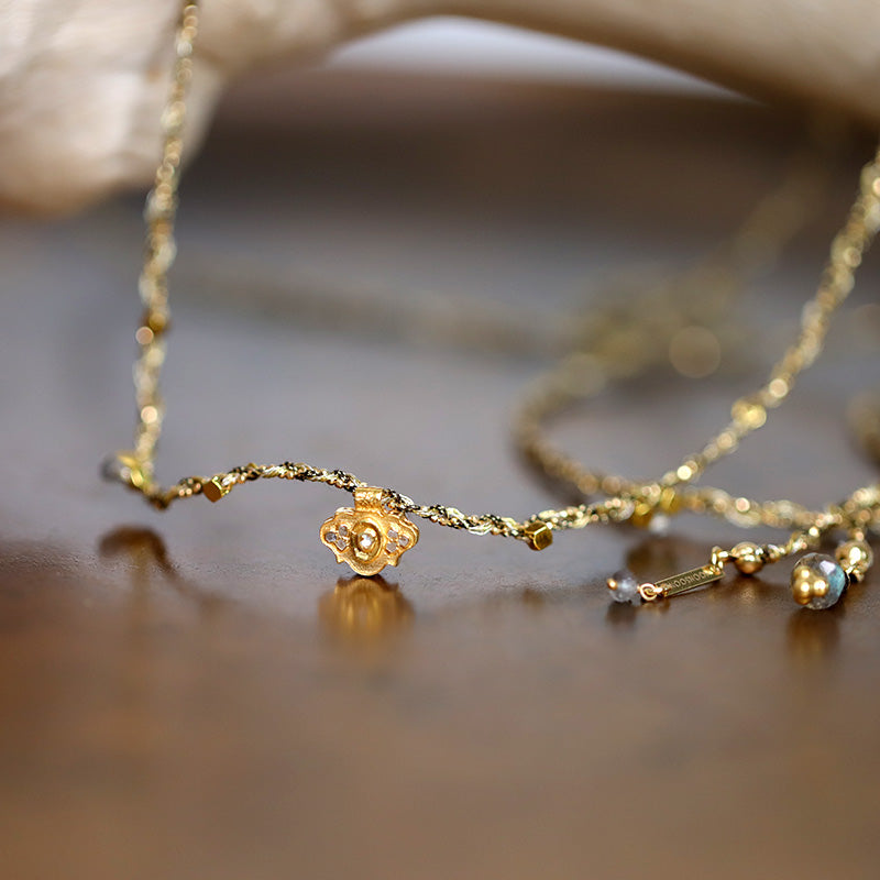 Wrap-Around Braided Necklace – Elegance and Modernity