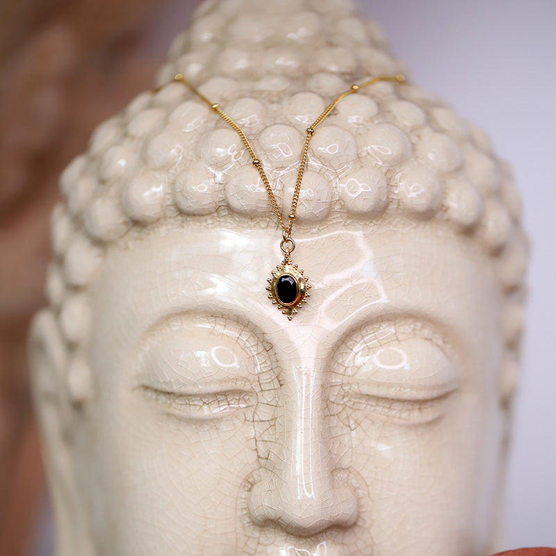 Collier avec pendentif onyx