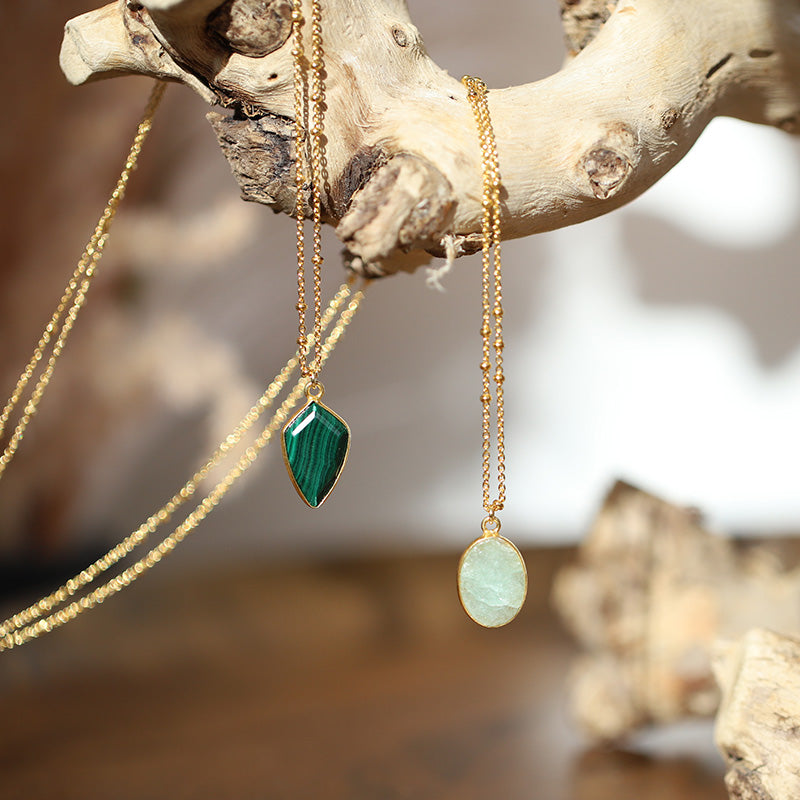 Sautoir avec pendentif aventurine